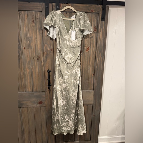 REFORMATION NWT Vida Satin Dress in Vendela 4 - Picture 2 of 8